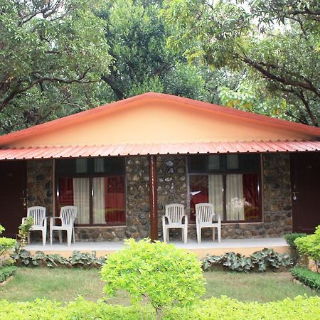Krishna Wilderness Retreat Hotell Rāmnagar Eksteriør bilde